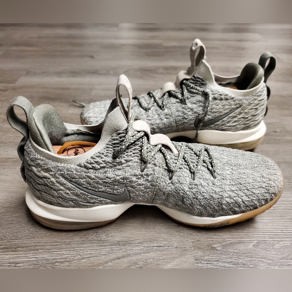 Nike Air-max Lebron 15 Lows - Picture 4 of 5